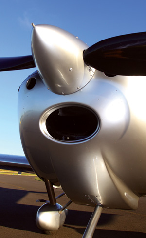 Three-Blade Propeller for the RV-12/RV-12iS Available - Van's Aircraft  Total Performance RV Kit Planes