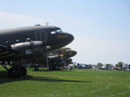 How to Navigate the Warbirds at AirVenture - FLYING Magazine